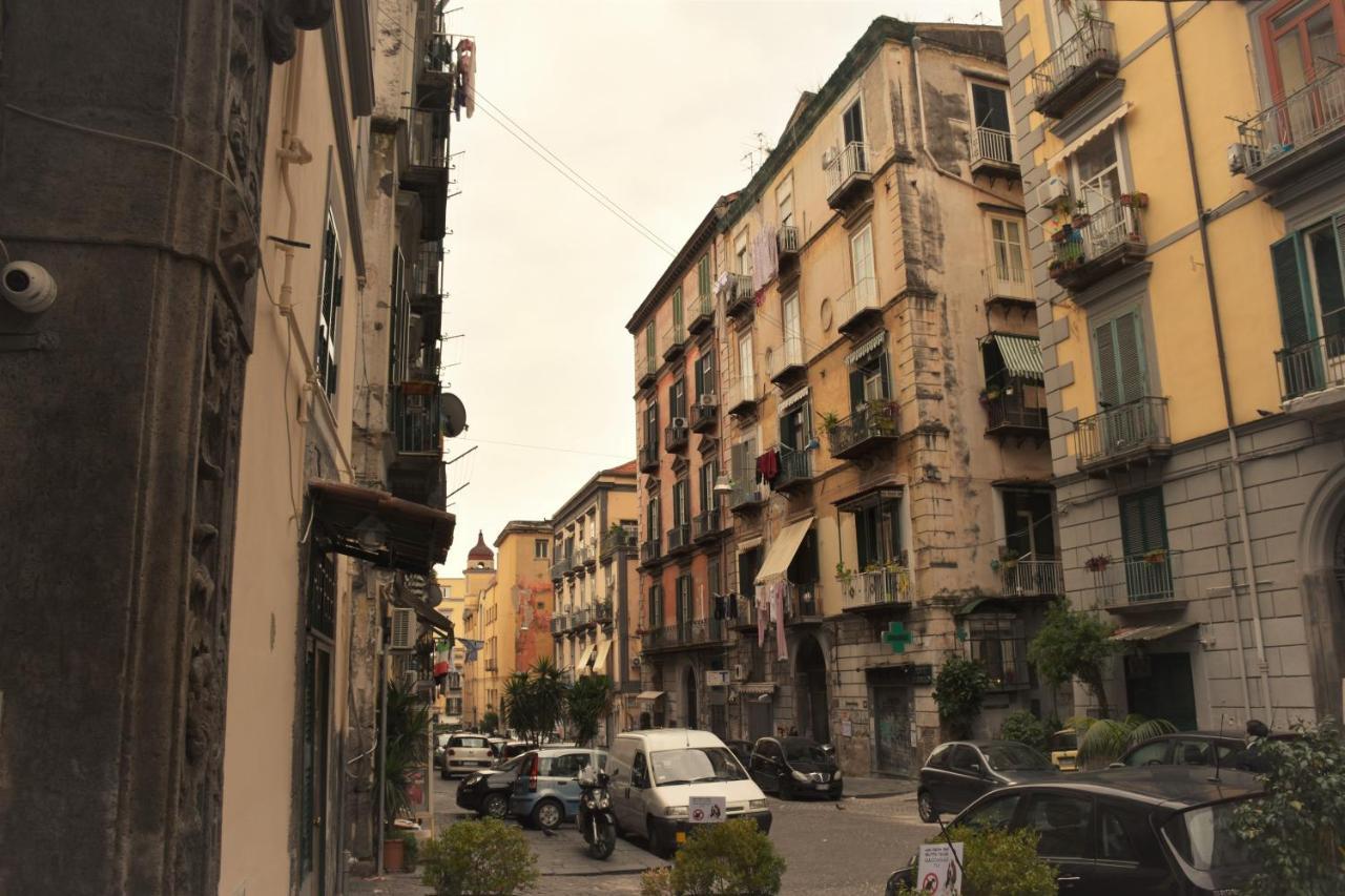 La Cartolina Di Free Parking For Small Cars Only Appartement Naples